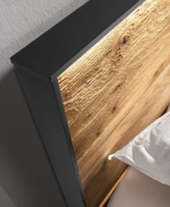 Doppelbett inkl. Beleuchtung 'Boston' 180x200cm Wildeiche geölt