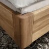Doppelbett 'Mona V' 200x200cm Wildeiche geölt