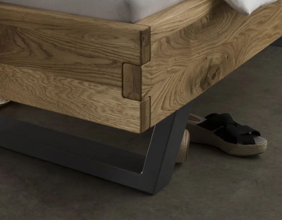Doppelbett 'Navarra II' 180x200cm Wildeiche geölt