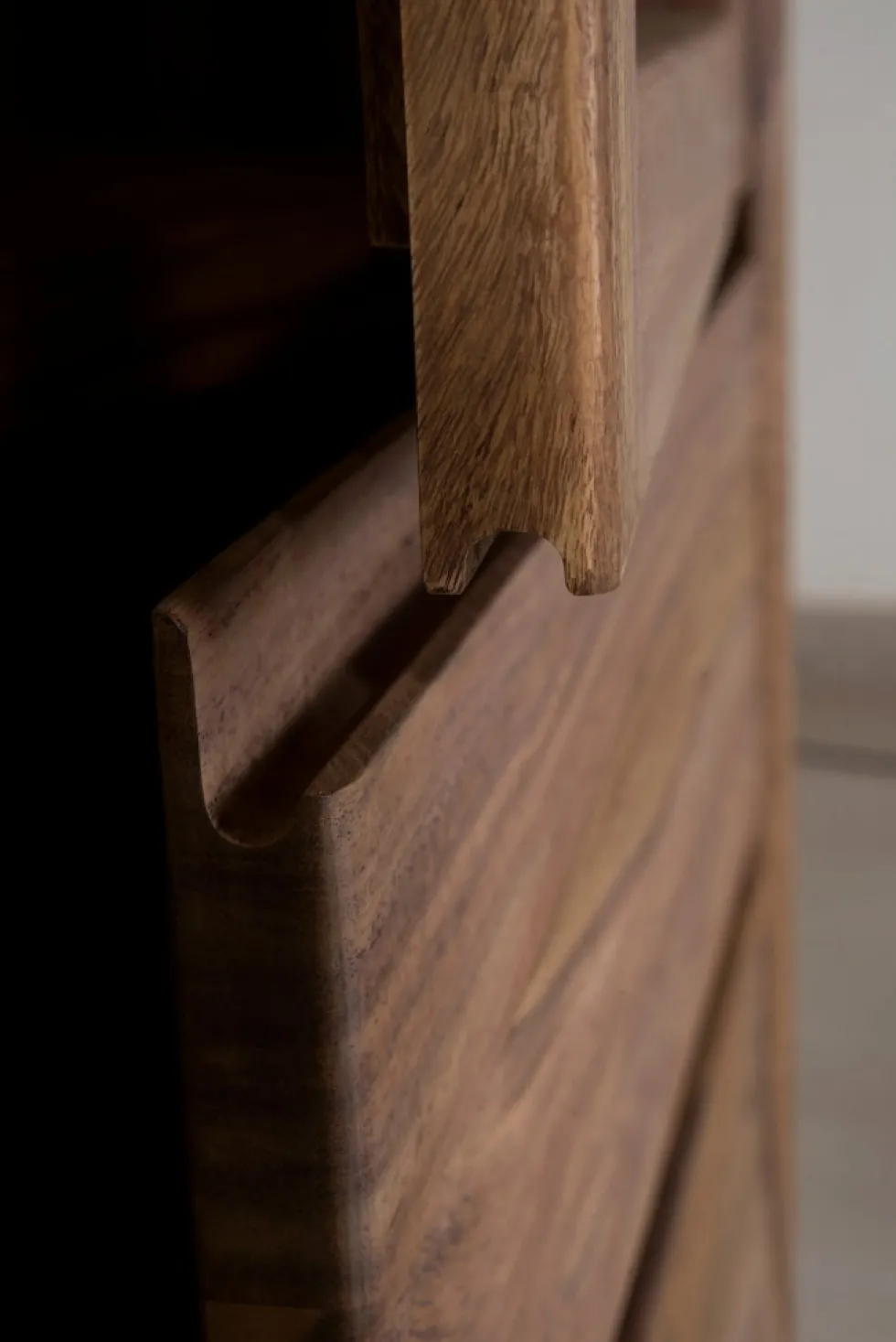 Highboard 166x145cm "Indian Sunset" Sheesham