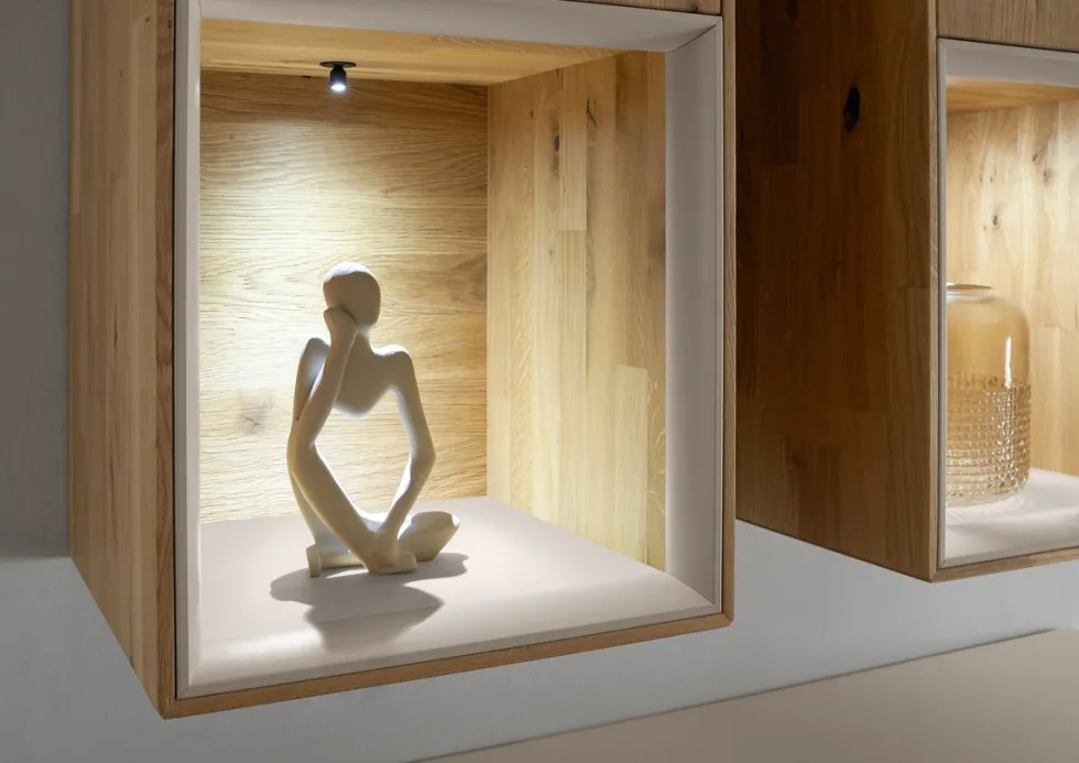Wohnwand III 280cm 'Locarno' Wildeiche massiv & MDF creme inkl.Beleuchtung