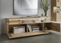 Wohnwand III 'Monza' Wildeiche geölt